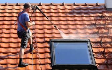 roof cleaning Charlwood